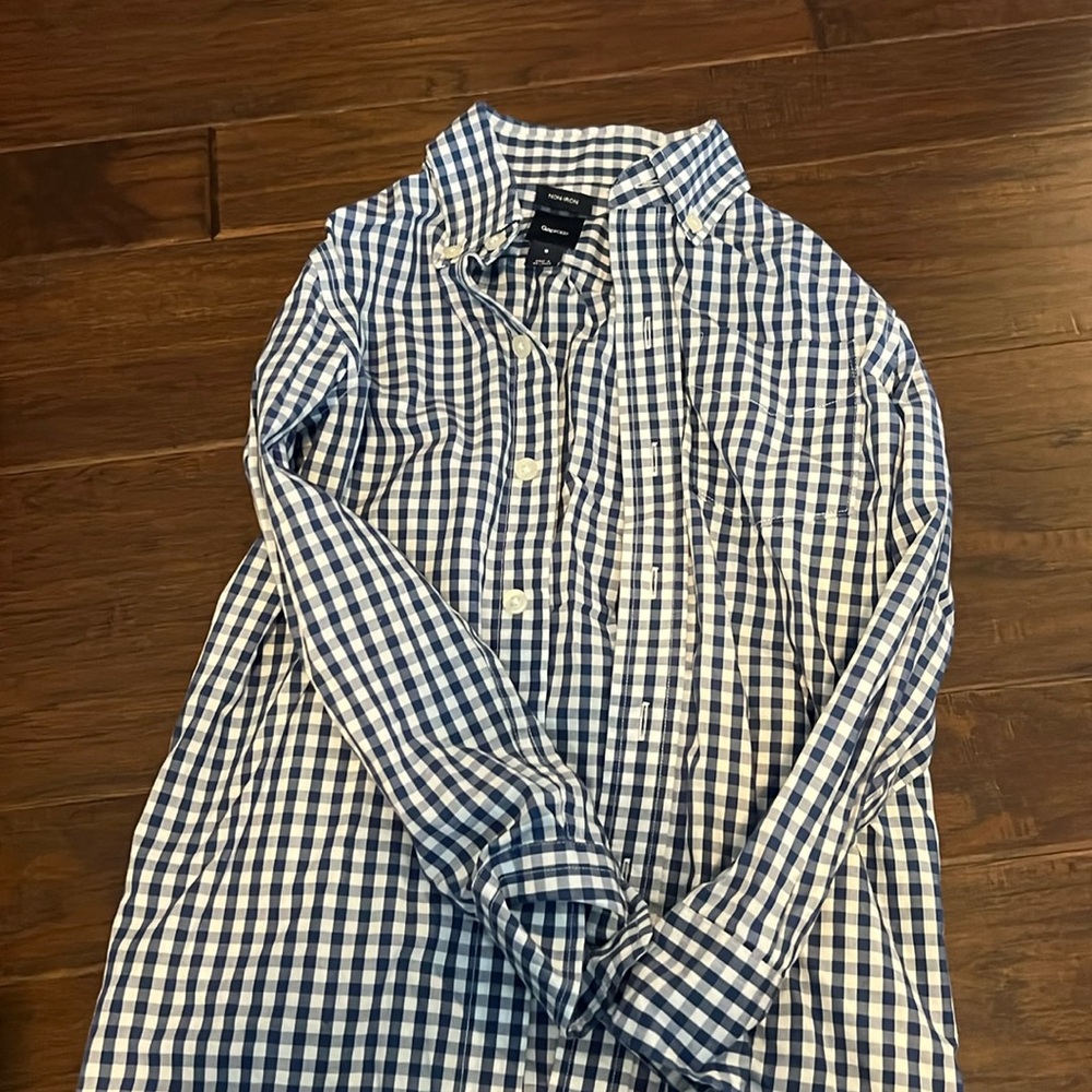 Gap button shirt